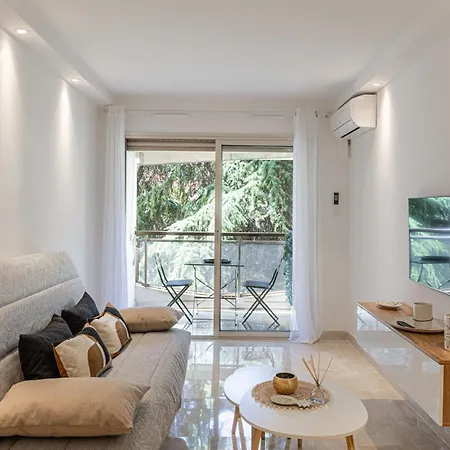 Le Center Avec Joli Balcon Et Parking Pour Un Sejour Apartment *